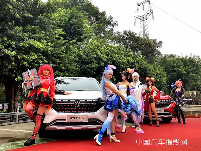 “AI T5 HI起来——风行T5四川区域上市发布会”创意袭来