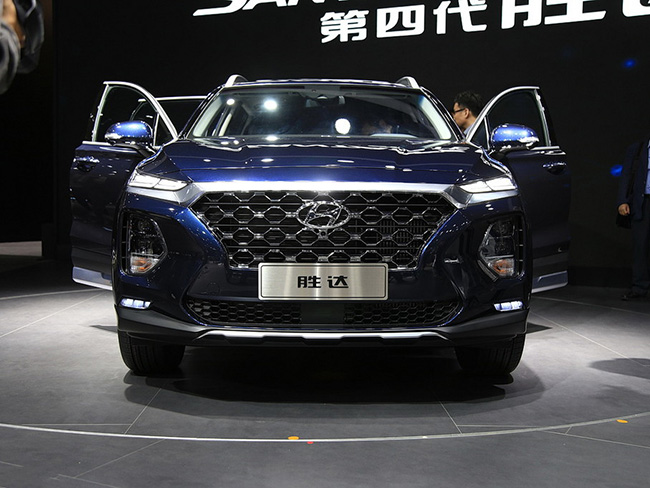 北京现代全新胜达3月上市 搭2.0T发动机