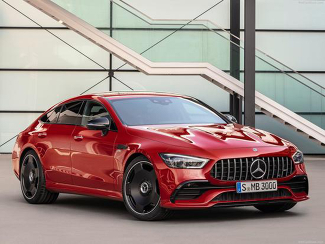 梅赛德斯-AMG GT四门跑车将4月13日上市