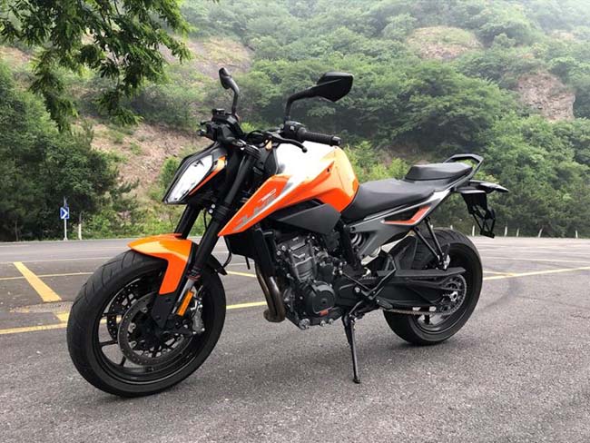 告别单缸时代 体验KTM 790 Duke