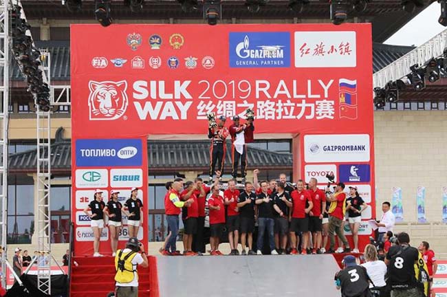 中国车手获佳绩 丝绸之路拉力赛收官 