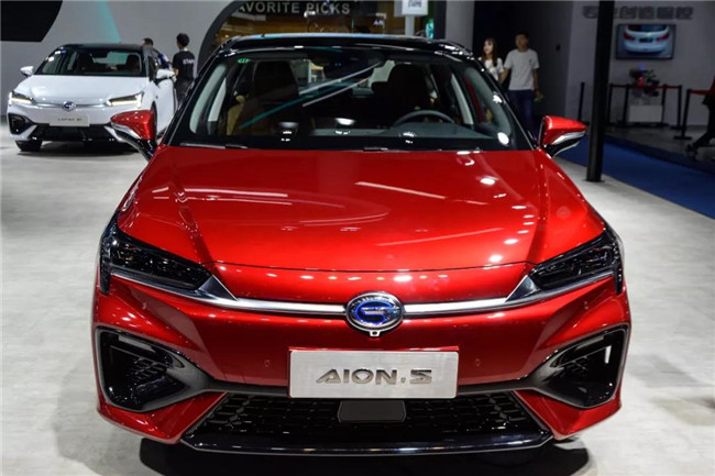 近距离体验广汽新能源AION S，也许国产纯电更适合消费者？