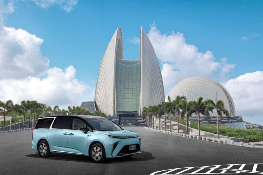全尺寸豪华智能纯电MPV上汽大通MAXUS MIFA 9震撼上市